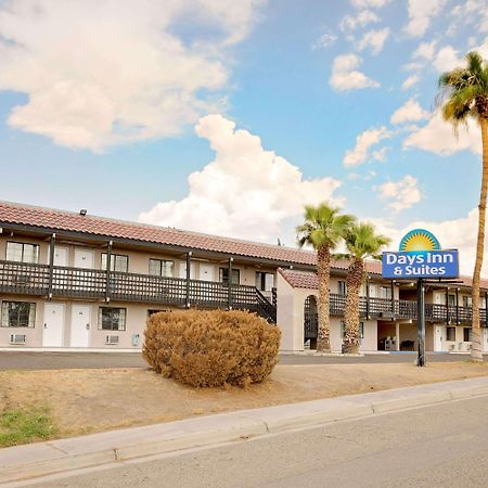 Days Inn & Suites By Wyndham Needles Exterior photo